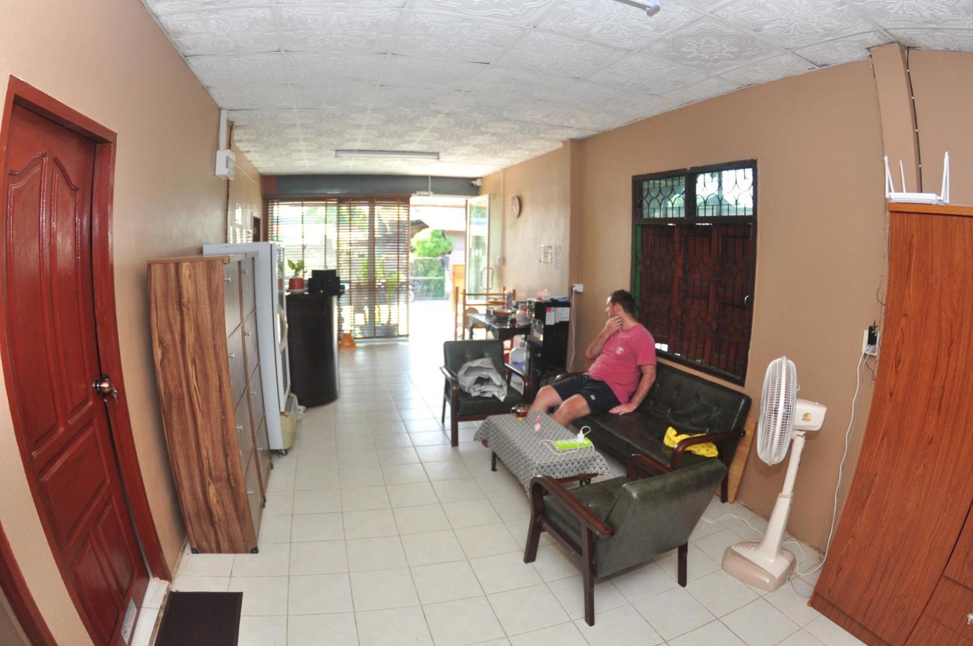 Sharky'S Hostel Pai Exterior photo